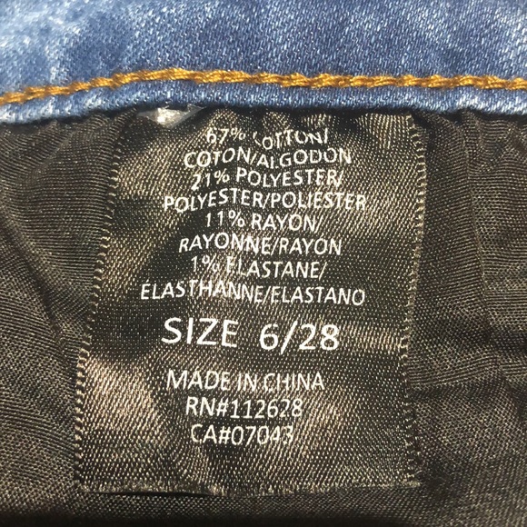 New Tahari Classic Skinny Mid Rise Jeans - Picture 8 of 8